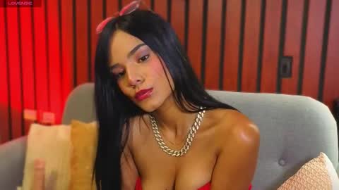 Snapshot of scarleett_collins chatting on October 23, 7:01 pm Scarlett Collins online show from October 23, 7:01 pm