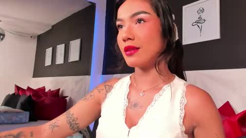 Snapshot of scarlet_castro chatting on October 1, 4:35 pm Scarlet online show from October 1, 4:35 pm