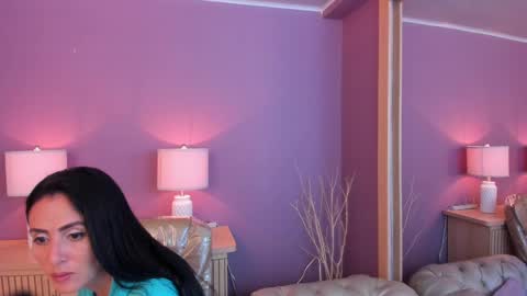 Scarlet Edwars online show from March 7, 6:33 pm