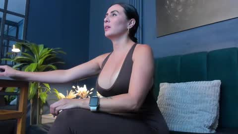 Scarlet Edwars online show from September 10, 8:53 pm