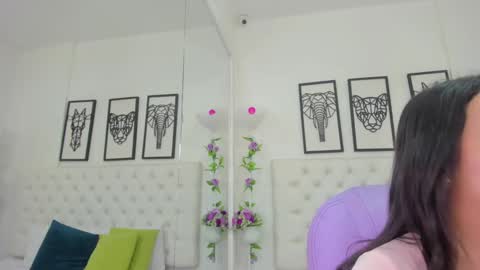 Isa online show from December 11, 10:58 am