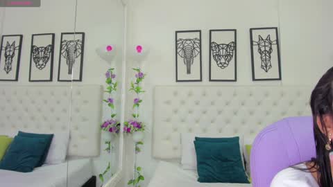 Isa online show from December 20, 11:00 am