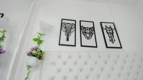 Isa online show from February 13, 5:01 pm