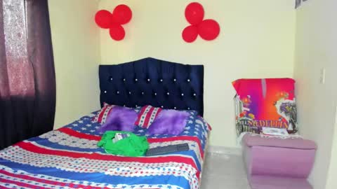 scarlet_tommy online show from February 17, 6:59 pm