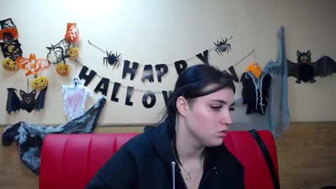 Snapshot of scarletcargo chatting on November 6, 6:09 pm ScarletCargo online show from November 6, 6:09 pm