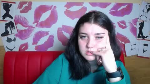 Snapshot of scarletcargo chatting on December 15, 6:06 am ScarletCargo online show from December 15, 6:06 am