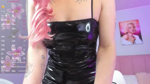 Scarlet  online show from January 31, 8:11 am