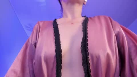 Scarlet  online show from November 6, 4:57 am