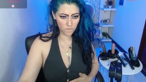 Snapshot of scarleth_bluee chatting on January 28, 9:08 am Scarleth online show from January 28, 9:08 am