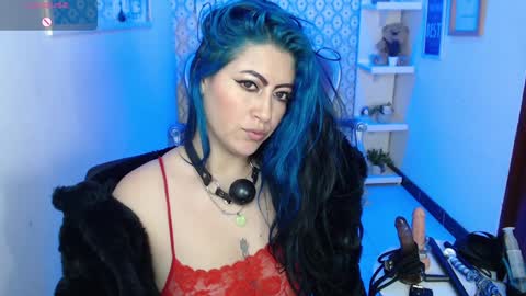 Snapshot of scarleth_bluee chatting on January 29, 9:23 am Scarleth online show from January 29, 9:23 am