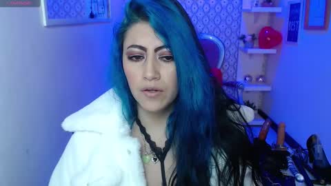 Snapshot of scarleth_bluee chatting on February 15, 6:12 am Scarleth online show from February 15, 6:12 am