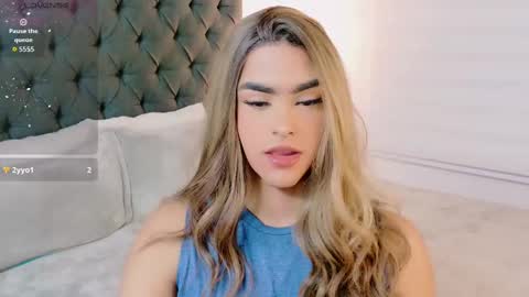 scarleth_sweety online show from September 17, 12:45 am