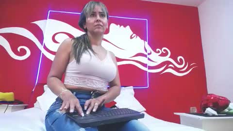 Snapshot of scarlethchannel chatting on September 21, 4:52 pm Scarleth online show from September 21, 4:52 pm