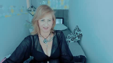 S C A R L E T online show from December 17, 9:27 pm