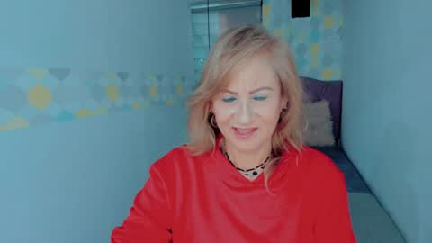 S C A R L E T online show from December 19, 11:50 am