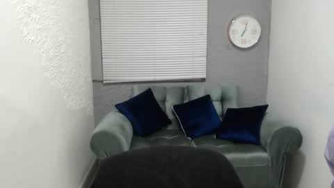 scarlethsexy69 online show from November 18, 12:20 pm