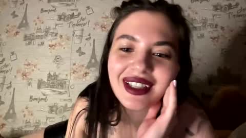 Snapshot of scarletpetal chatting on January 29, 3:26 pm scarletpetal online show from January 29, 3:26 pm