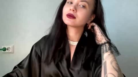 Snapshot of scarletpetal chatting on February 12, 8:38 am scarletpetal online show from February 12, 8:38 am