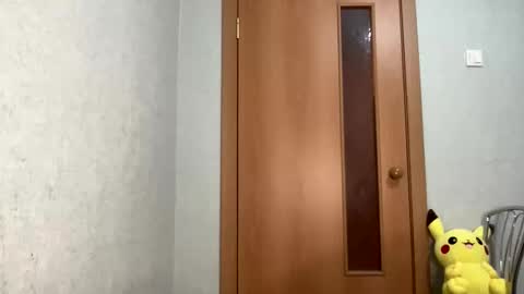 Snapshot of scarletpetal chatting on March 5, 12:00 pm scarletpetal online show from March 5, 12:00 pm