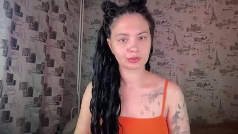 Snapshot of scarletpetal chatting on October 1, 9:26 am scarletpetal online show from October 1, 9:26 am