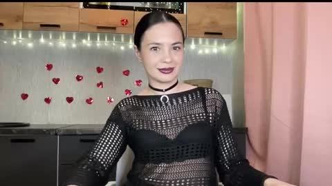 scarletpetal online show from February 4, 3:29 pm