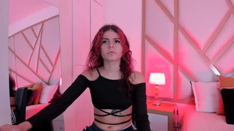 Snapshot of scarletpunk_ chatting on December 3, 11:55 am Scarlet online show from December 3, 11:55 am