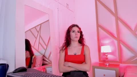 Snapshot of scarletpunk_ chatting on December 6, 3:00 pm Scarlet online show from December 6, 3:00 pm