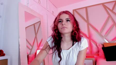 Snapshot of scarletpunk_ chatting on January 15, 12:25 pm Scarlet online show from January 15, 12:25 pm