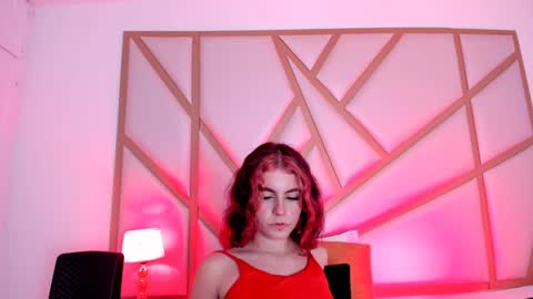 Snapshot of scarletpunk_ chatting on January 20, 4:01 pm Scarlet online show from January 20, 4:01 pm