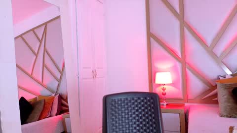 Snapshot of scarletpunk_ chatting on February 26, 4:45 pm Scarlet online show from February 26, 4:45 pm