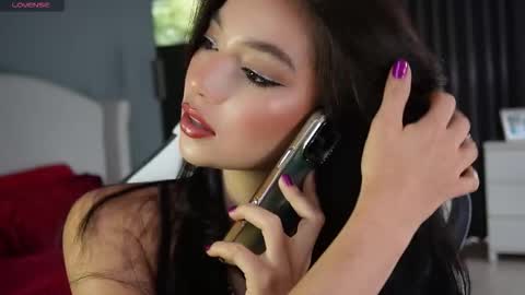 Snapshot of scarlett__baker11 chatting on October 23, 9:35 pm juli online show from October 23, 9:35 pm