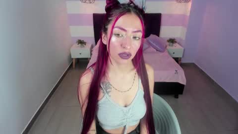 Scarlett online show from November 20, 1:55 pm