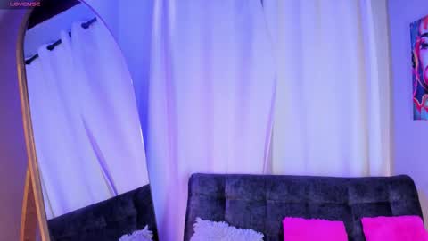 scarlett__durand online show from October 16, 11:55 am