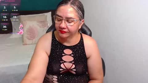 Snapshot of scarlett_duboi1 chatting on October 23, 1:49 am Scarlett online show from October 23, 1:49 am