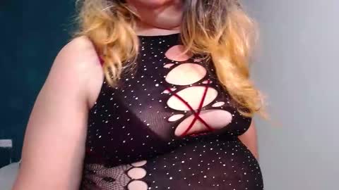 Snapshot of scarlett_duboi1 chatting on November 16, 12:55 pm Scarlett online show from November 16, 12:55 pm