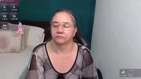 Snapshot of scarlett_duboi1 chatting on December 14, 3:56 am Scarlett online show from December 14, 3:56 am