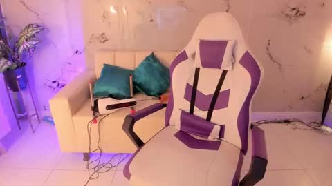 scarlett_enjoy1 online show from September 12, 1:55 pm