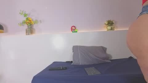 Scarlett  online show from December 22, 9:17 am