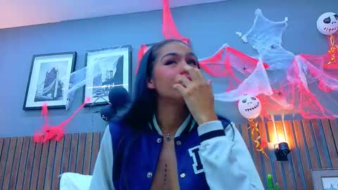 scarlett johansons online show from November 5, 8:53 pm