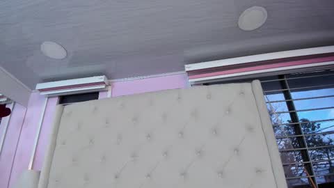 Snapshot of scarlett_leblanc_ chatting on February 16, 12:01 pm scarlett_leblanc_ online show from February 16, 12:01 pm