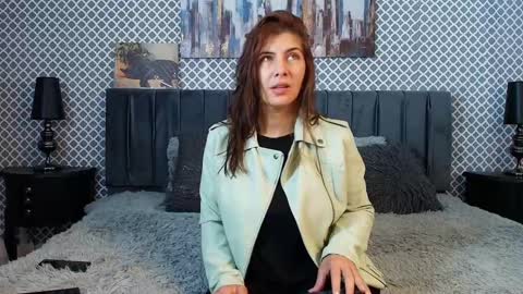 Snapshot of scarlett_moore_ chatting on March 9, 11:58 am Scarlett online show from March 9, 11:58 am