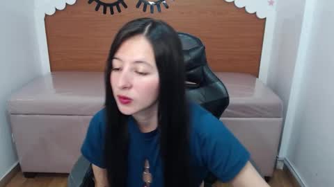 Snapshot of scarlett_percy_t chatting on November 29, 8:01 pm scarlett_percy_t online show from November 29, 8:01 pm