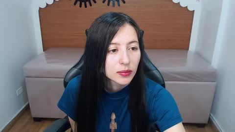 Snapshot of scarlett_percy_t chatting on December 5, 7:21 pm scarlett_percy_t online show from December 5, 7:21 pm