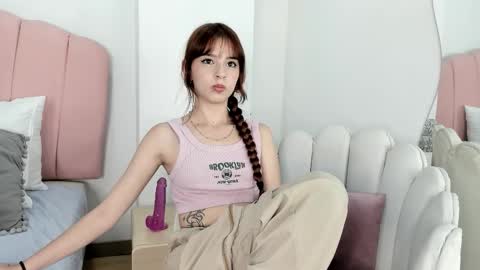 Snapshot of scarlett_smith_3 chatting on October 11, 3:28 am scarlett smith 3 online show from October 11, 3:28 am