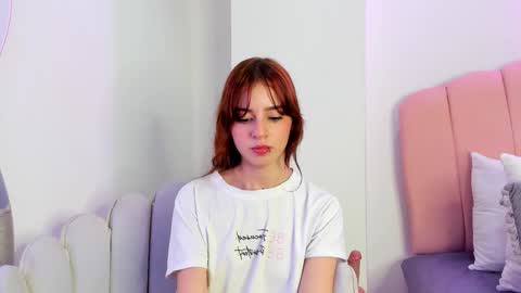 Snapshot of scarlett_smith_3 chatting on November 24, 3:17 am scarlett smith 3 online show from November 24, 3:17 am