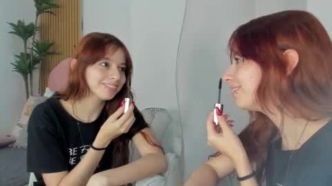 Snapshot of scarlett_smith_3 chatting on November 25, 2:55 am scarlett smith 3 online show from November 25, 2:55 am