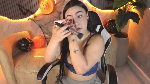 Snapshot of scarlett_smith_tp chatting on October 16, 12:39 pm Scarlett online show from October 16, 12:39 pm