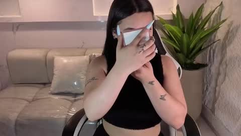 Snapshot of scarlett_smith_tp chatting on November 11, 12:49 pm Scarlett online show from November 11, 12:49 pm