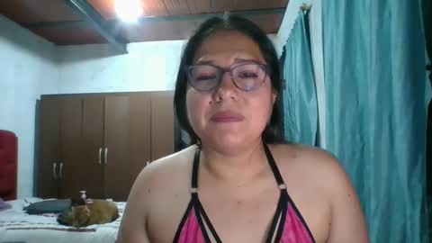 Snapshot of scarlett_widow chatting on September 14, 3:27 am scarlett_widow online show from September 14, 3:27 am