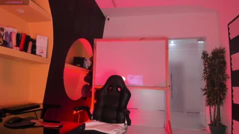 Scarlett Hot online show from September 26, 12:09 pm